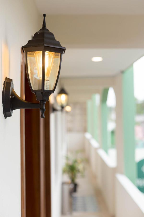 Maculan Hotel Valladolid  Eksteriør billede